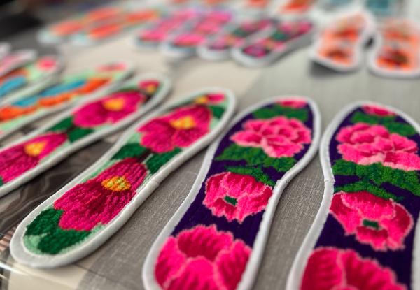 Qinghai embroidered insoles by Leng Fei 