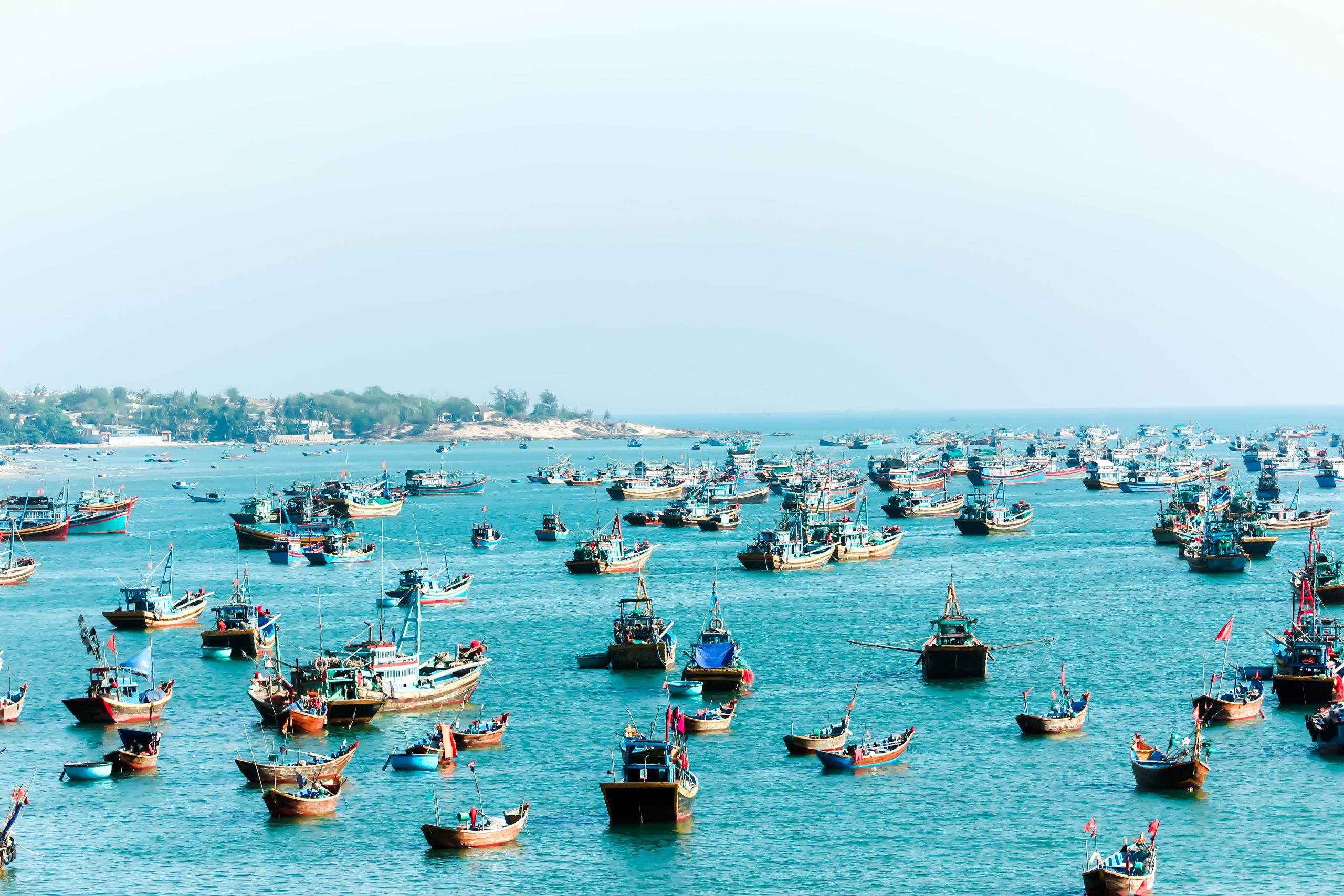 Sustainable finance for communities participating in co-management for the conservation of aquatic resources